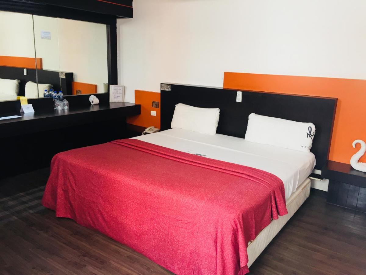 Hotel California Мехико Экстерьер фото